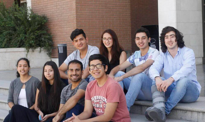 Beca_Alumni