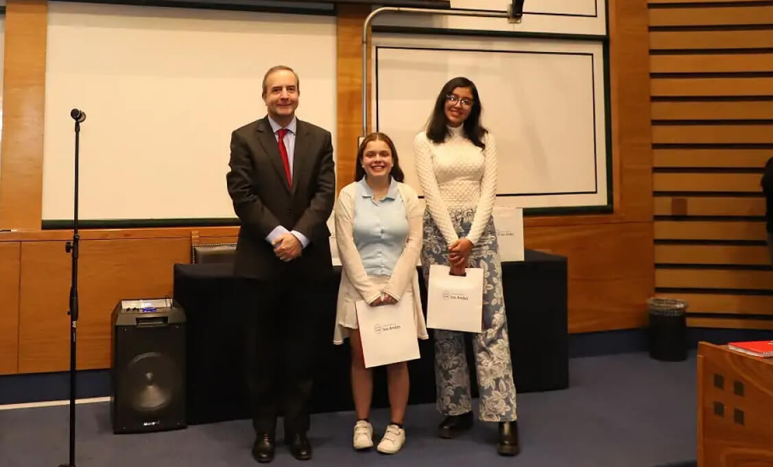 Concurso de Cuentos Admisión UANDES