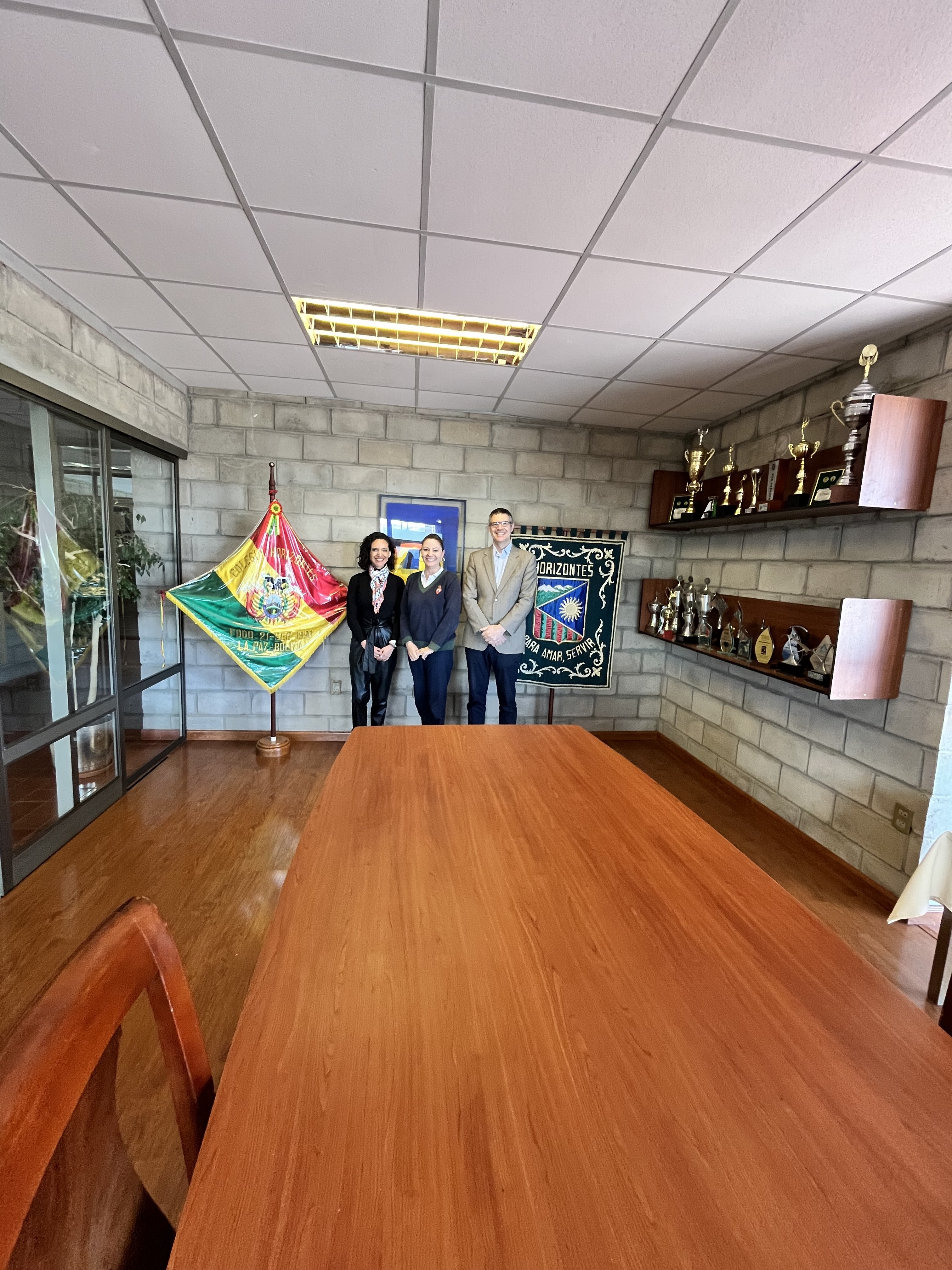 La Dirección de Admisión de Pregrado y la carrera de International Business inician plan de fortalecimiento de lazos internacionales y promoción educativa en Perú y Bolivia